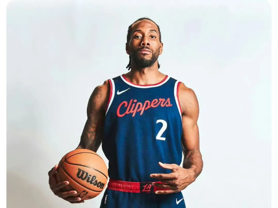 在讨论中自 在讨论中自